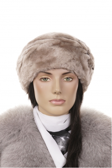 Шапка женская из мутона