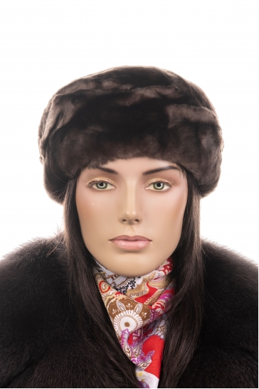 Шапка женская из мутона