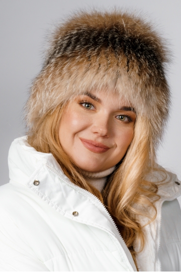 Шапка женская из блюфроста
