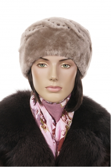 Шапка женская из мутона