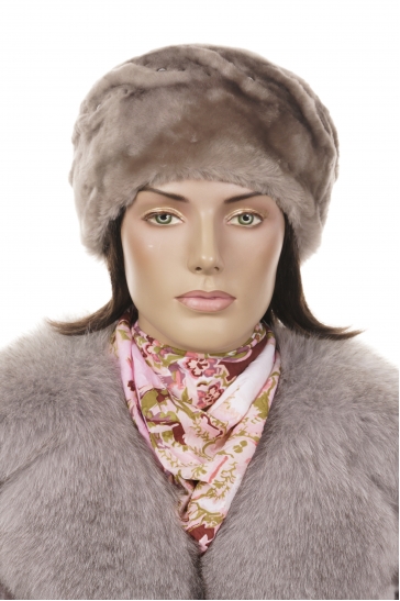 Шапка женская из мутона