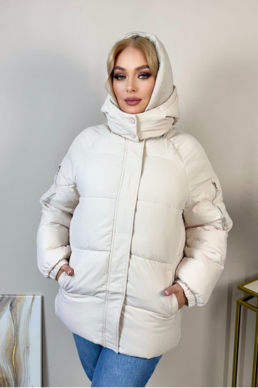 Пуховик женский из текстиля с капюшоном