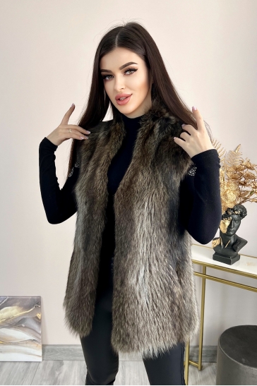 Меховой жилет женский из енота